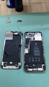 Phân biệt iPhone chính hãng và hàng dựng