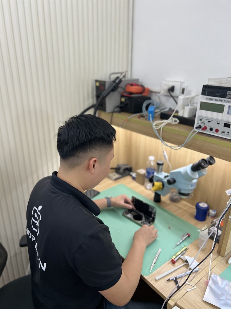 Quy trình thay pin iPhone chuẩn tại Shop Táo Đà Nẵng